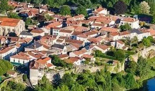 和田回乡建别墅为什么一定要选专业乡墅公司